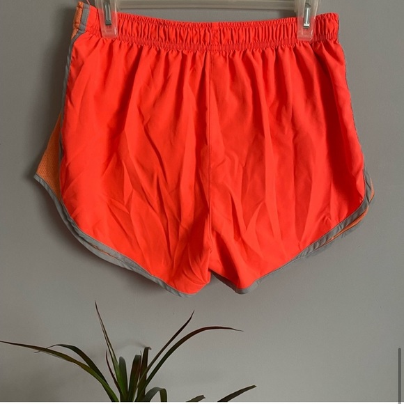 Calvin Klein lined athletic shorts - Picture 4 of 6